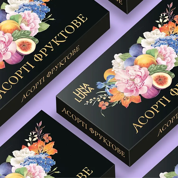 Una Luna’s Fruit Assortment. Packaging Design